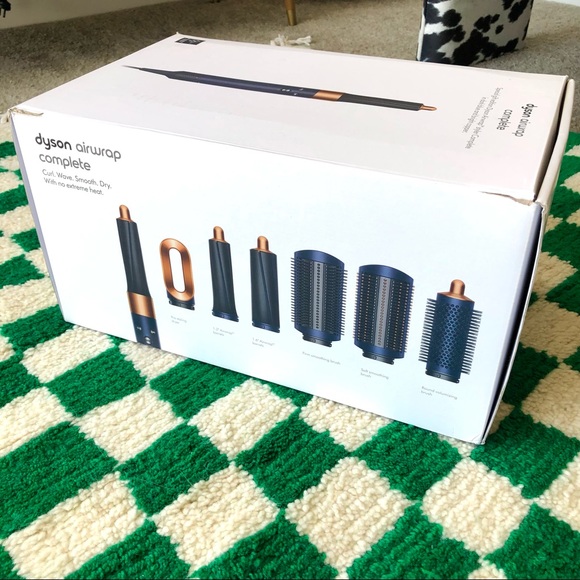 **SOLD** Limited Edition Dyson Airwrap Complete - Prussian Blue/Rich Copper - Picture 2 of 13